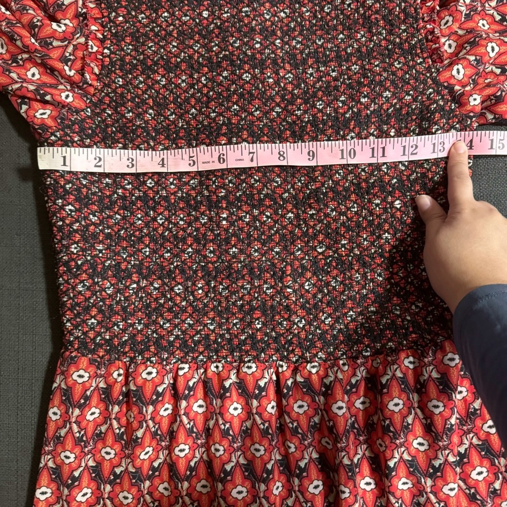 Alice + Olivia Elvira Tiered Long Sleeve Smocked Mini Dress in Red/Black Size 4 - Picture 15 of 16